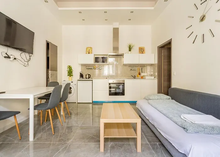 Modernized At Kiraly 51 Apartmán