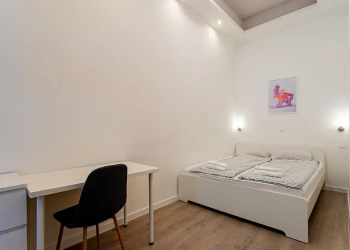 Modernized At Kiraly 51 Appartement
