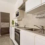 Modernized At Kiraly 51 Διαμέρισμα *