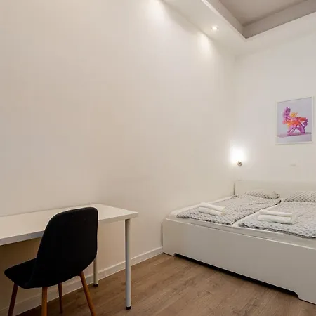 Modernized At Kiraly 51 Lägenhet