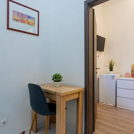 Modernized At Kiraly 51 Apartament